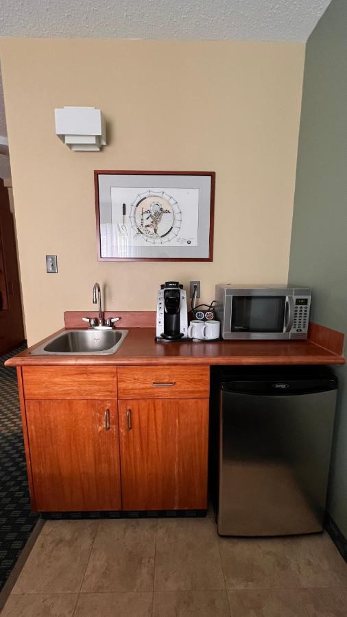 The Frobisher Inn Iqaluit Kültér fotó